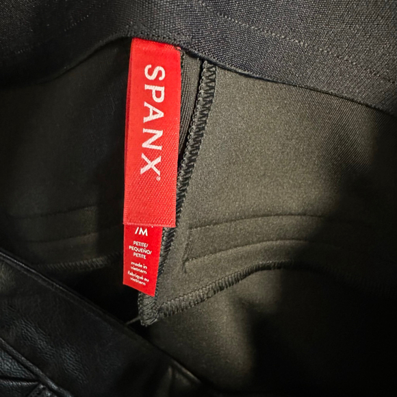Spanx Pants Womens M Black Faux Leather Flare Leg Pull On Lined Stretch Shaping - Picture 6 of 16